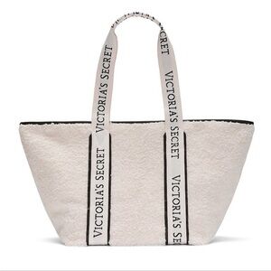 NWT Victoria Secret Cozy Sherpa Plush Fleece Tote Bag